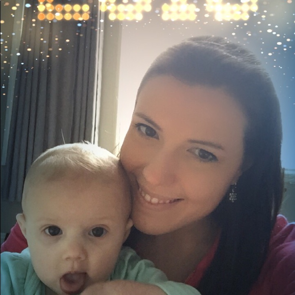 Meet your Posher, Emily